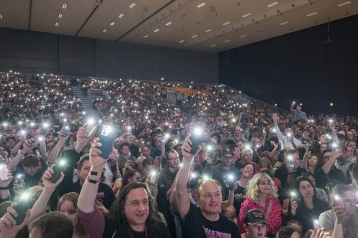 Der Auftakt ihrer ersten großen Konzerttour...
