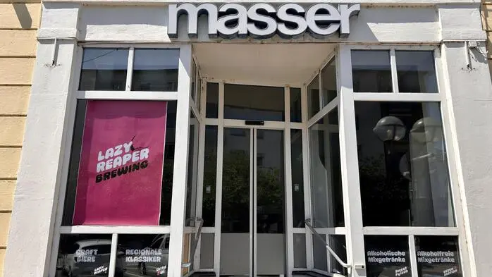 Die neue Brauerei eröffnet in der ehemaligen Wäscherei „Masser“