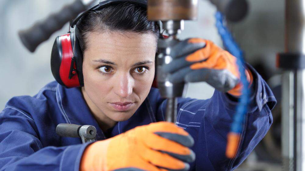 Frage der Zukunft: Kann man auf die Arbeitskraft von Fauen in Handwerks- und technischen Berufen verzichten?