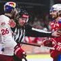 KLAGENFURT,AUSTRIA,14.APR.24 - ICE HOCKEY - ICE Hockey League, play off final, Klagenfurter AC vs EC Red Bull Salzburg. Image shows Peter Hochkofler (EC RBS) and David Maier (KAC).
Photo: GEPA pictures/ Daniel Goetzhaber