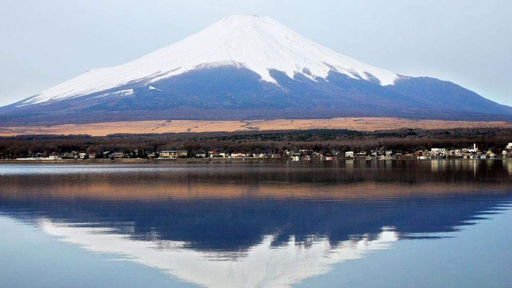 Klettersaison auf Japans heiligen Berg Fuji hat begonnen