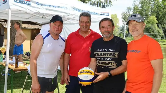 Karl Lafer, Johannes Wonisch, Manfred Platzer und Robert Frauwallner waren die Hauptorganisatoren des Behördenvolleyballturniers