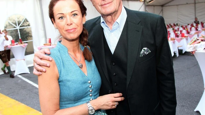 Unternehmer Hans Schmid und Gattin Petra luden zum privaten Empfang in den Innenhof des Romantikhotels Post