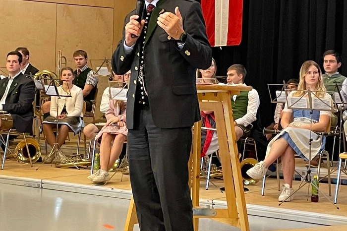Direktor Peter Prietl begrüßte die Gäste zur Jubiläumsfeier im Festsaal Kobenz 