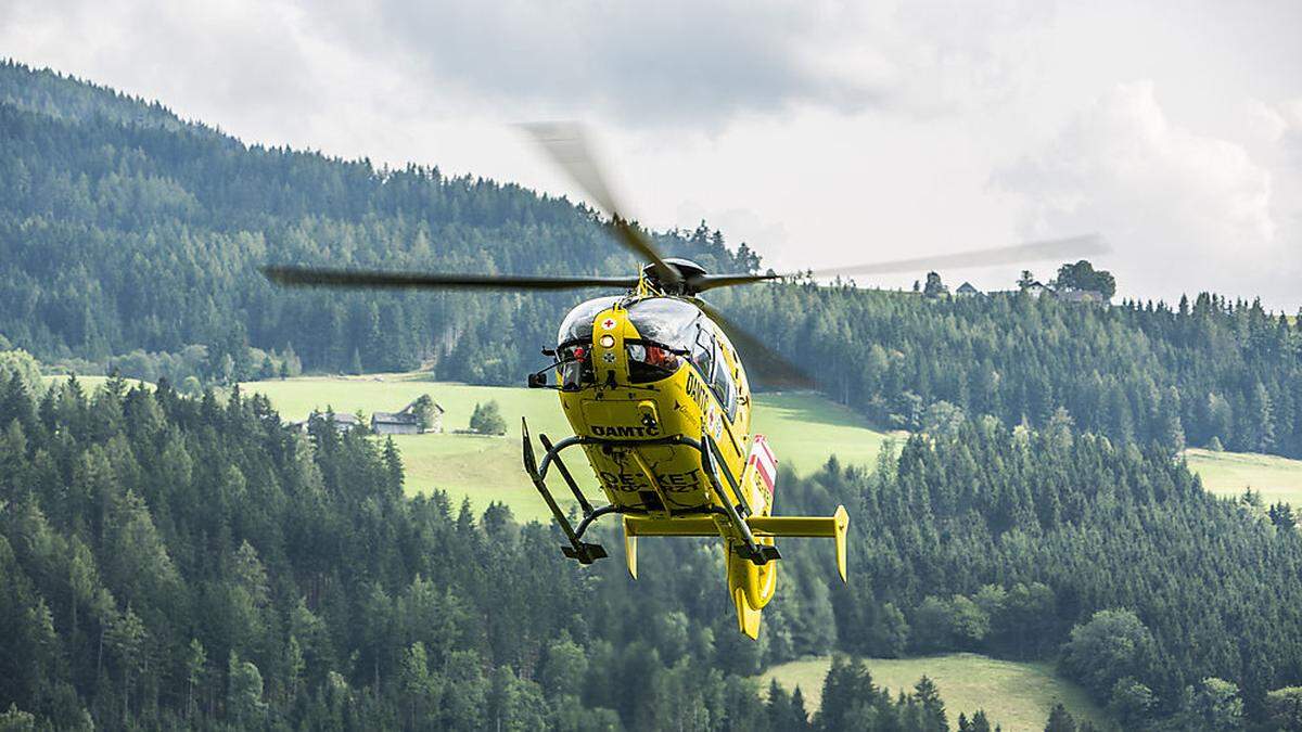 Der Murauer wurde mit dem Rettungshubschrauber ins LKH Klagenfurt gebracht