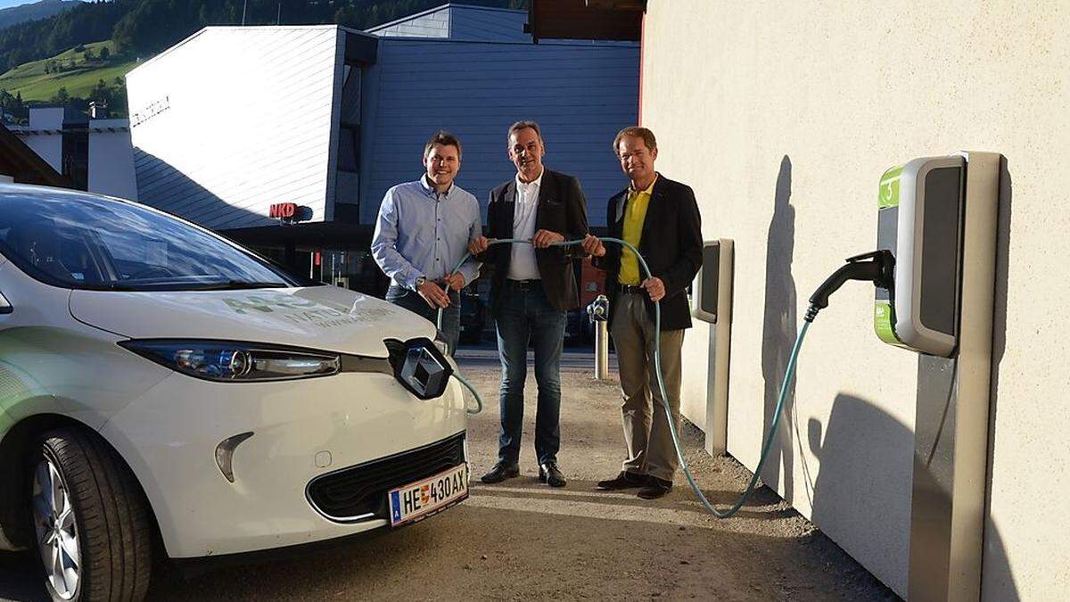 Mit E-Tankstellen wie in Sillian wird versucht, Autos mit Strom zur forcieren