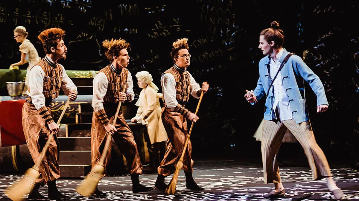 Schön skurille Szenen mit Kehrein, Kehraus und Kehrum: Zauberlehrling Heliodor