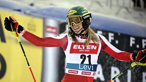 Katharina Liensberger ist wieder da: Gleich zum Auftakt in Levi fuhr die Vorarlbergerin zum 15. Podestplatz ihrer Karriere 