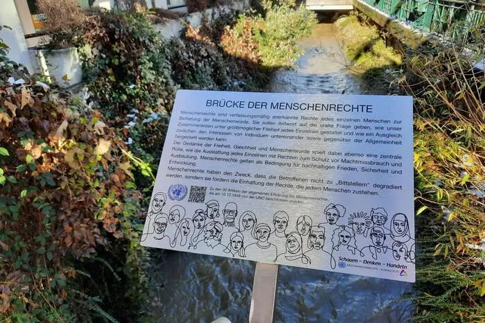 ... genau wie für das Infoschild. 