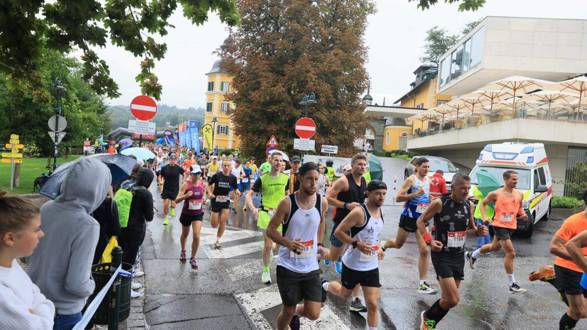 Ob beim Kinder-, beim Frauenlauf oder einem anderen Bewerb – „Kärnten läuft“ bietet zehn Bewerbe für die ganze Familie. Die Königsdisziplin ist der Halbmarathon von Velden nach Klagenfurt am Sonntag