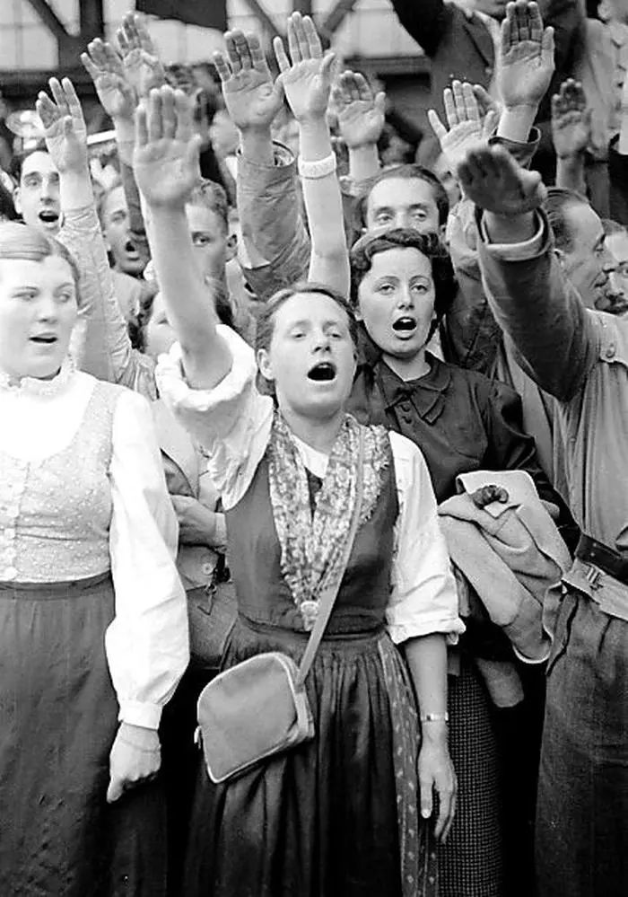 Hochrangige Nationalsozialisten, darunter auch Hitler selbst, kamen Anfang April nach Graz. Es galt, die Macht mit Versprechungen für eine gute Zukunft zu sichern – und es funktionierte