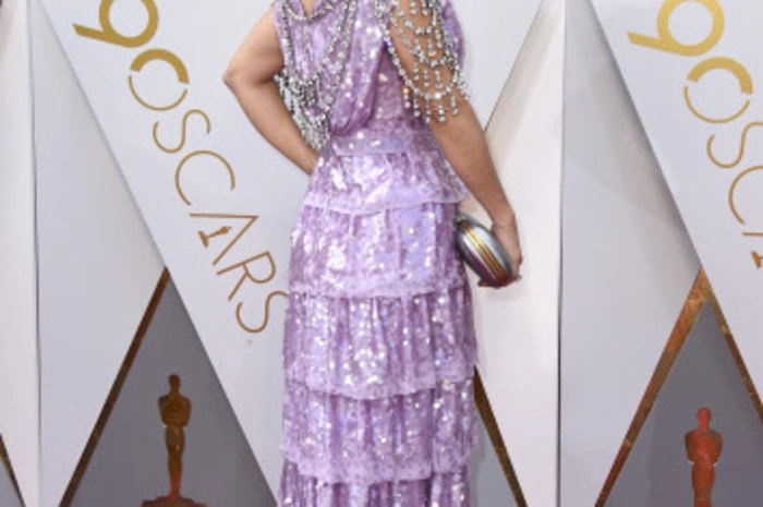 Salma Hayek: großer Auftritt in Gucci.