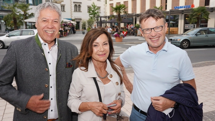 Ex-Kulturstadtrat Franz Eder mit Gattin Ursula und Musikschuldirektor Hans Brunner
