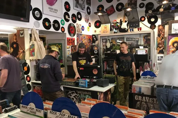 Klick dich durch den Record Store Day!