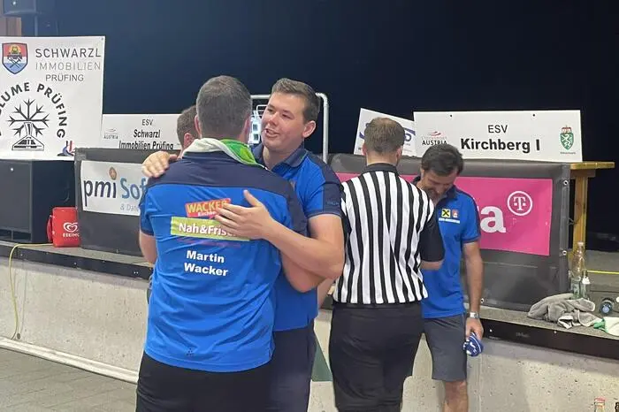 Erst die letzte Kehre machte alles klar und brachte dem ESV Kirchberg den Aufstieg in die höchste Spielklasse.