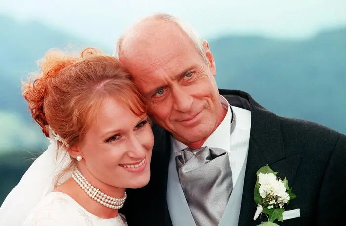 In 117 Folgen verkörperte Heinz Trixner die Rolle des Vinzenz Strobel in der TV-Serie „Schlosshotel Orth“ - am Bild mit seiner Schauspielkollegin Nicole Beutler