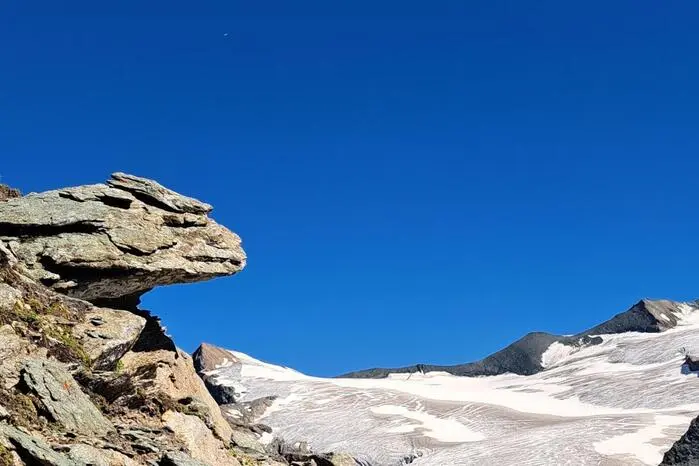 „Ein Wächter über dem Teischnitztal in Kals in Osttirol“, schreibt Eva Holzer aus Matrei