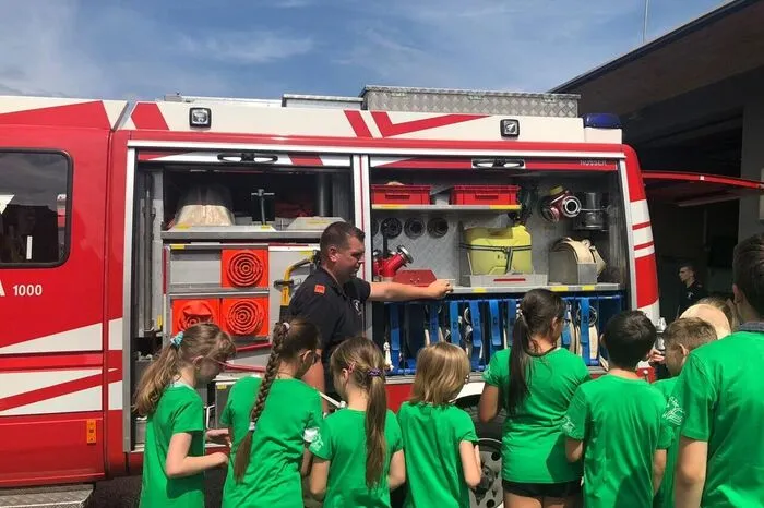 Auch die Feuerwehren Kobenz und Apfelberg unterstützten das Hilfsprojekt. 