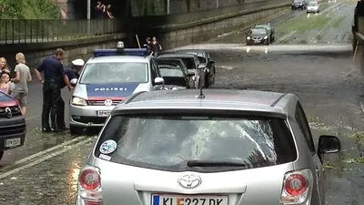 Überflutete Unterführungen