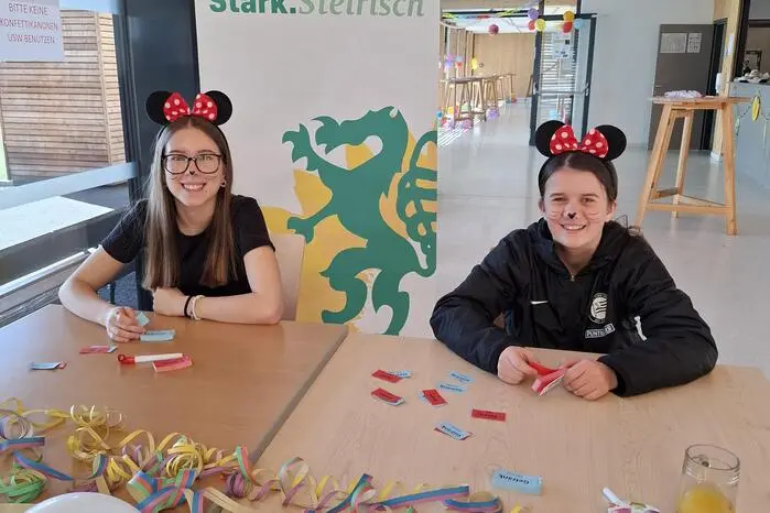Rund 400 kleine und große Gäste freuten sich über ein vielseitiges Programm