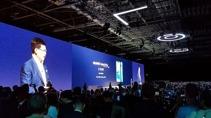 Richard Yu präsentierte am Dienstag in London das neue Smartphone von Huawei