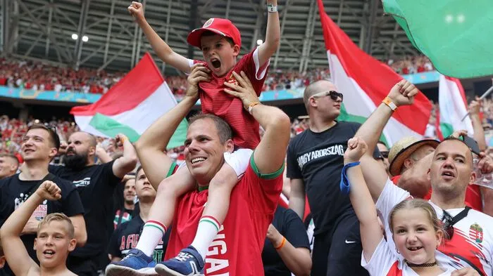 Nur in der ungarischen Puskas-Arena wird bei dieser Europameisterschaft vor vollen Rängen gespielt.