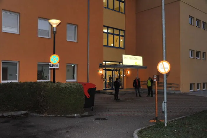 Das Wahllokal in der Mittelschule