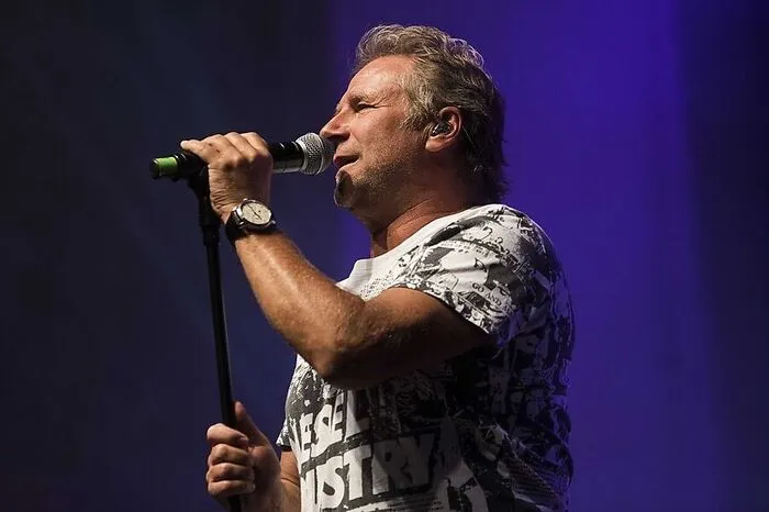 Kopf und Sänger der Band aus den Nockbergen ist seit 1982 Gottfried Würcher.