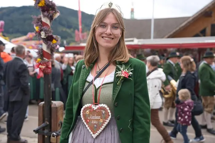 Auch am Sonntag war in Niederwölz wieder einiges los. Am dritten Tag des Maxlaunmarkts stand vor allem das traditionelle Brauchtum im Mittelpunkt.