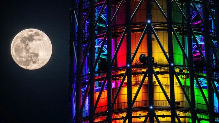 Ein besonderes Spektakel konnte man in der Nacht von 26. auf 27. April am Himmel beobachten.