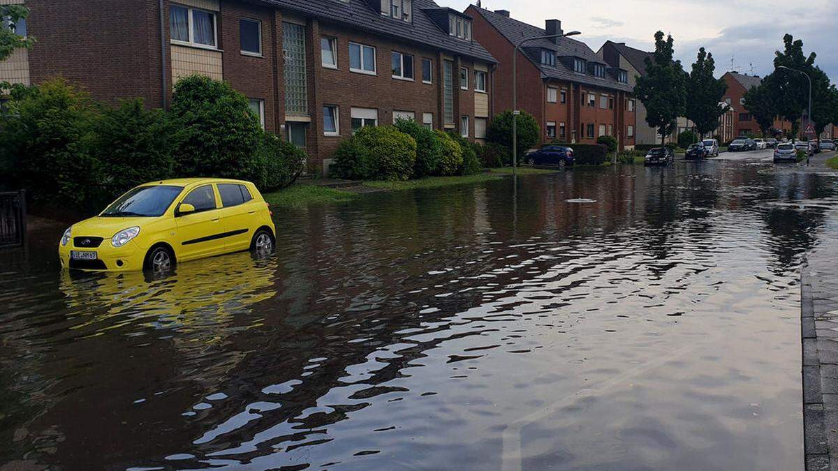 Mönchengladbach unter Wasser