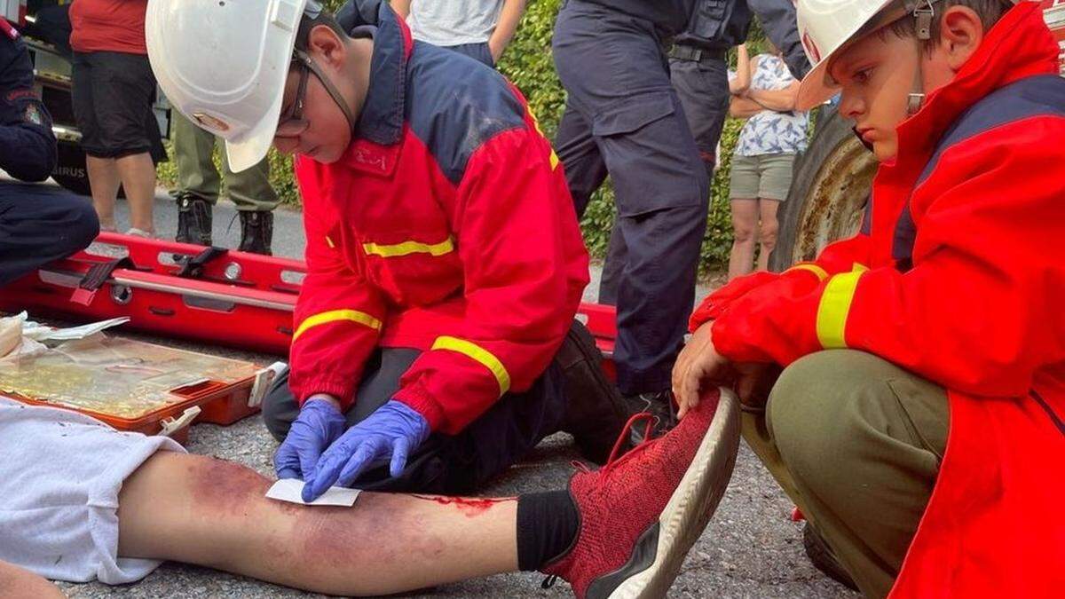 Die jungen Feuerwehrleute stellten sich zahlreichen Herausforderungen