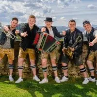 Die fünf Musiker kann man wieder aufdrehen: Thomas Schoenekl, Julian Gigler, Florian Mandl, Stefan Körbler und Lukas Posch (v. l.)