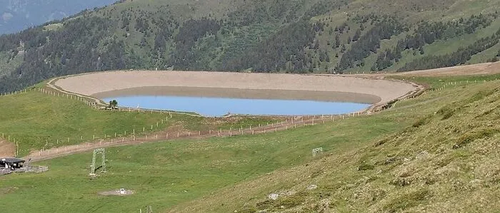 Ein Speicherteich am Zettersfeld