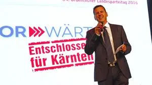 Peter kaiser mit 99,46 Prozent als parteiobmann bestätigt,

Christian kern