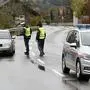 An den Zufahrten zu Kuchl führt die Polizei Kontrollen durch 