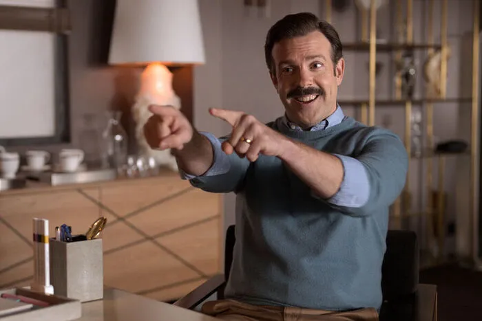 Bester Comedydarsteller ist Jason Sudeikis, der als US-Football-Coach in "Ted Lasso" erneut viele Sympathiepunkte sammelte. Abrufbar auf Sky.