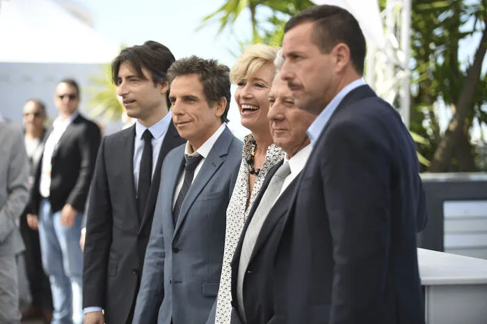 Hier ein Gruppenbild mit Emma Thompson und Regisseur Noah Baumbach (links).
