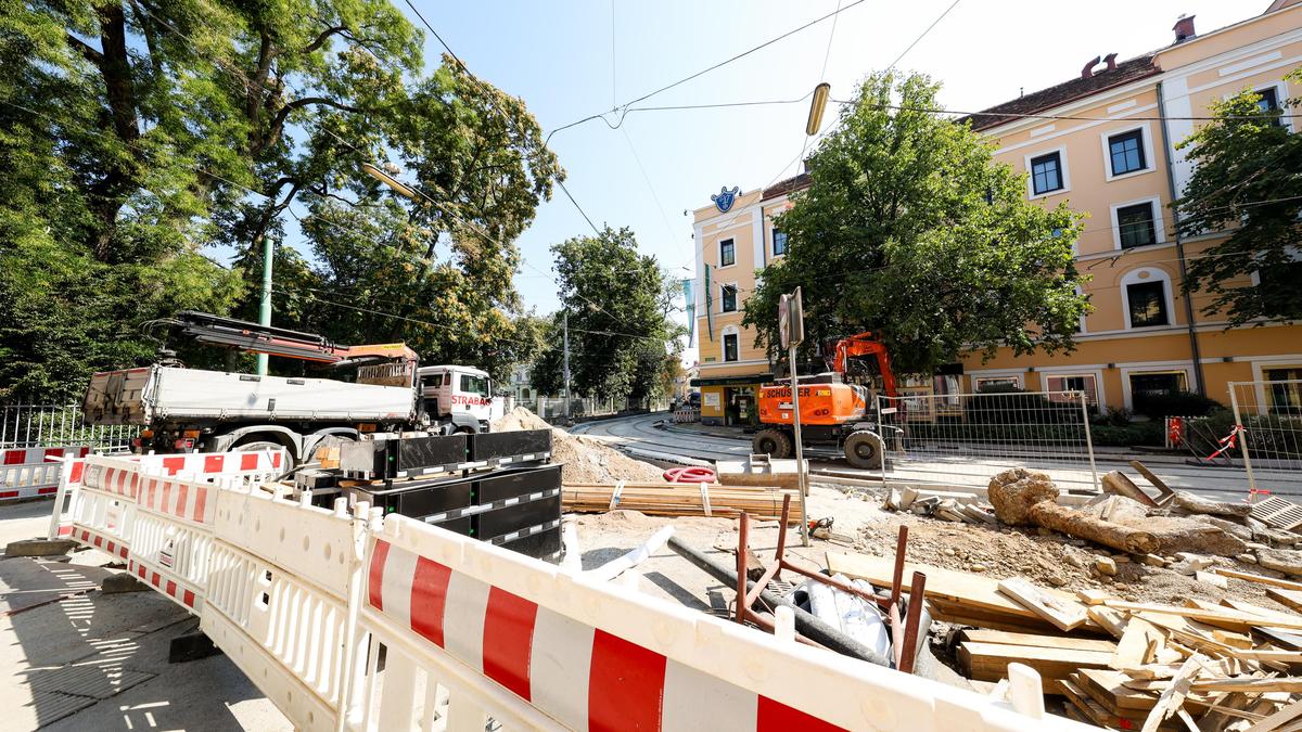 Fast fertig: Baustelle Leonhardstraße/Maiffredygasse beim Parkhotel