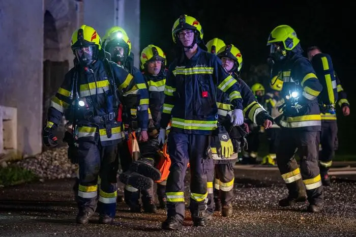 Klicken Sie sich durch die Fotos von der Feuerwehrübung!