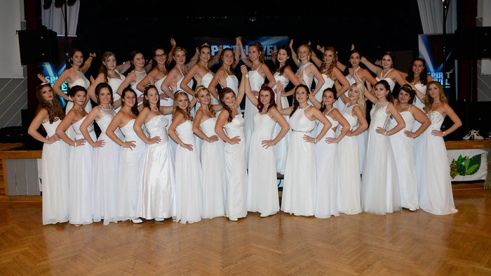 Unter dem Motto "SOS - Raus aus dem pädagogischen Dschungel" luden die Schülerinnen und Schüler der Bakip Liezen am Samstagabend (22. Oktober) zu ihrem Maturaball in das Kulturhaus Liezen.