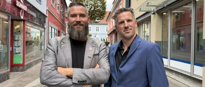 Robert Reif (links) und Neos-Gemeinderat Sebastian Wintschnig