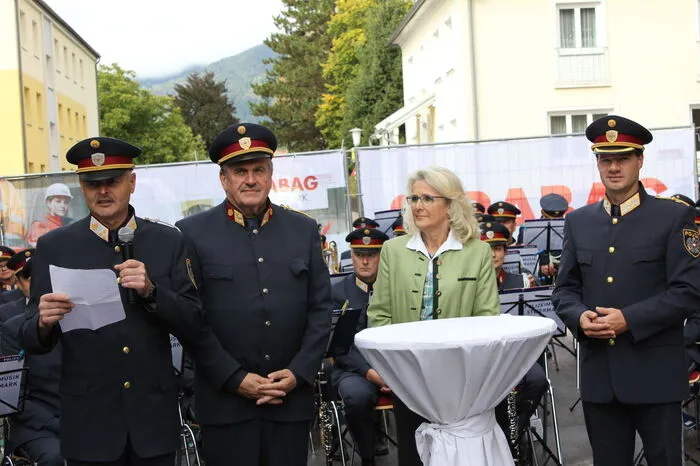 Manfred Albrecht, Herbert Brandstätter, Liezens Bgm. Roswitha Glashüttner und der steirische Polizeipräsident Gerald Ortner