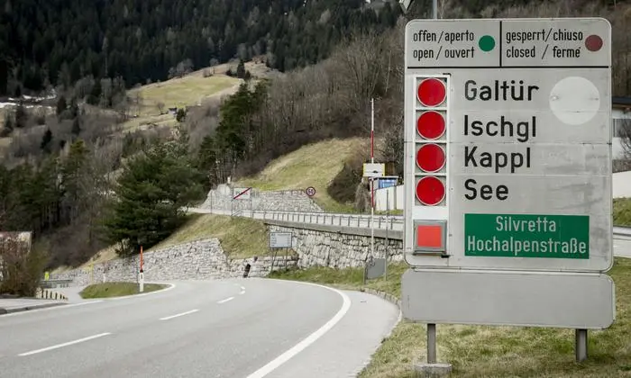 Rote Punkte zeichnen die Orte als gesperrt aus