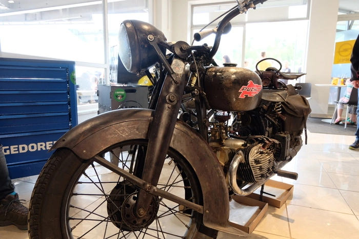 Eines der seltenen Exponate war eine von insgesamt 550 gebauten Puch 800 aus dem Jahr 1936.