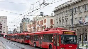5 April 2023 Belgrade, Serbia: red trolleybuses at the stop, 5 April 2023 Belgrade, Serbia: red trolleybuses at the stop. Mid shot, 5 April 2023 Belgrade, Serbia: red trolleybuses at the stop. Mid shot, 18.08.2023, Copyright: xBarcelonaDreamsx Panthermedia35744479.jpg 