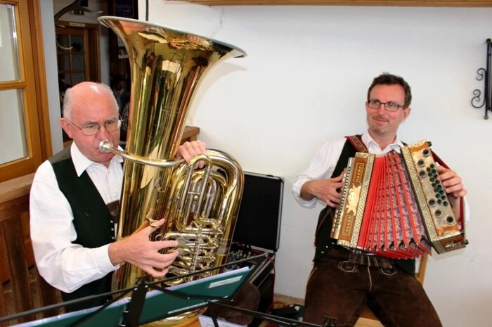 Neben den Spezialitäten gab es auch musikalische Untermalung aus der Region.