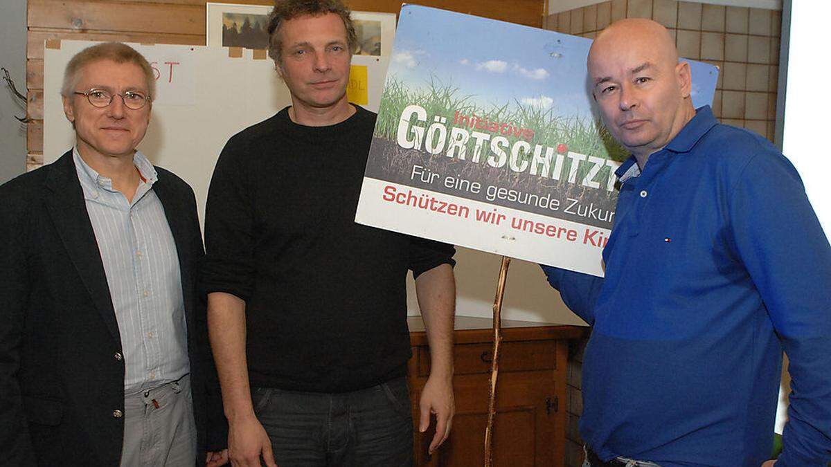 Kurt Scheidl, Helmut Burtscher (Global 2000) und Wolfgang List (von links) informierten im Gasthof Liegl in Eberstein