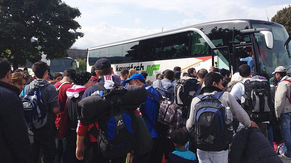 410 Flüchtlinge reisen von Klagenfurt weiter