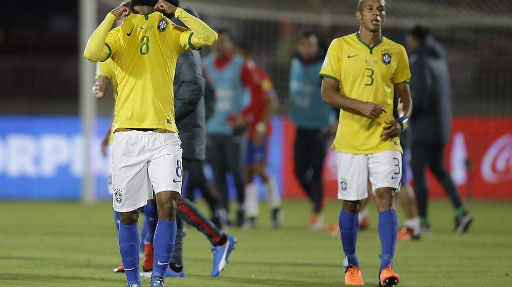 Tief saß die Enttäuschung bei den Spielern der Selecao nach der 0:2-Auftaktniederlage in Chile